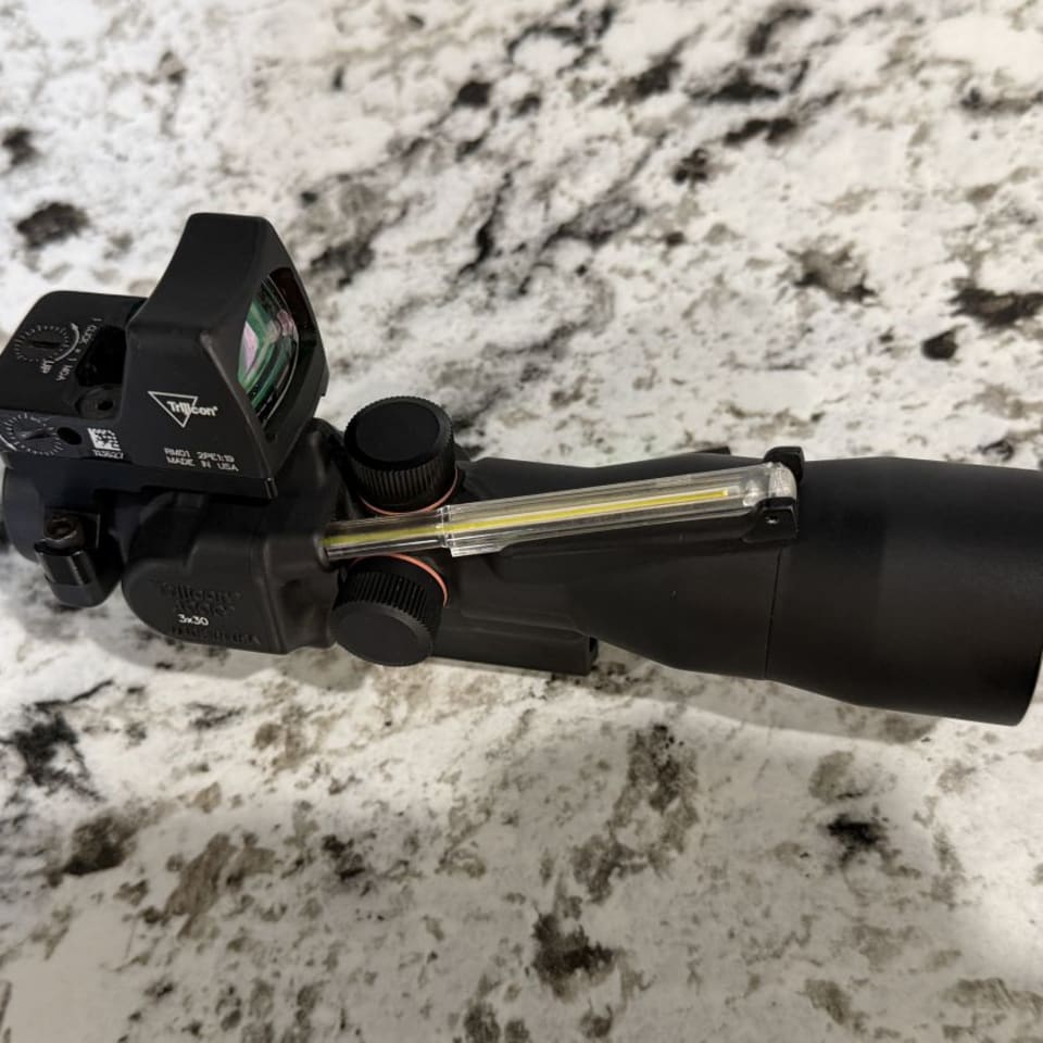 Image 2 - Trijicon ACOG 556 TA33 RMR 01