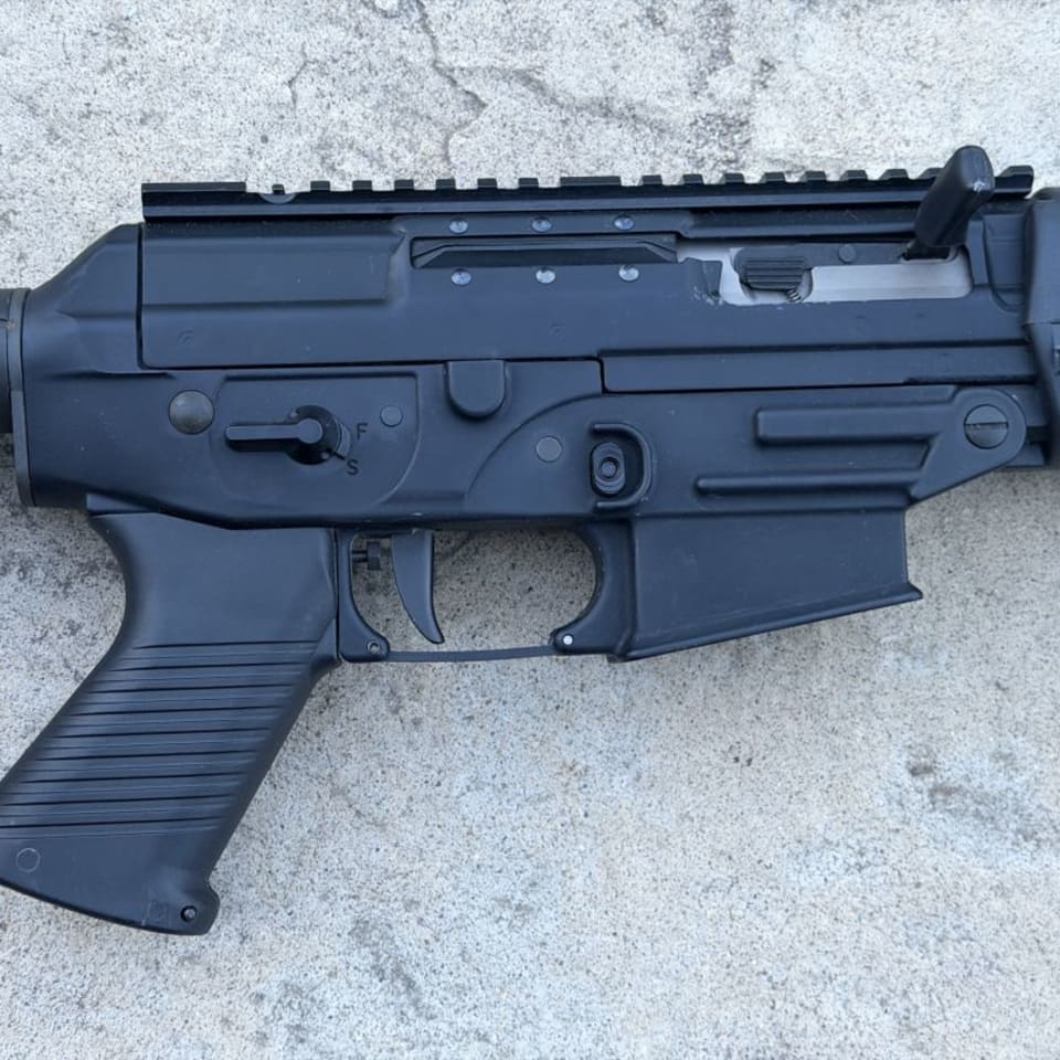 Image 4 - Sig 556 Classic