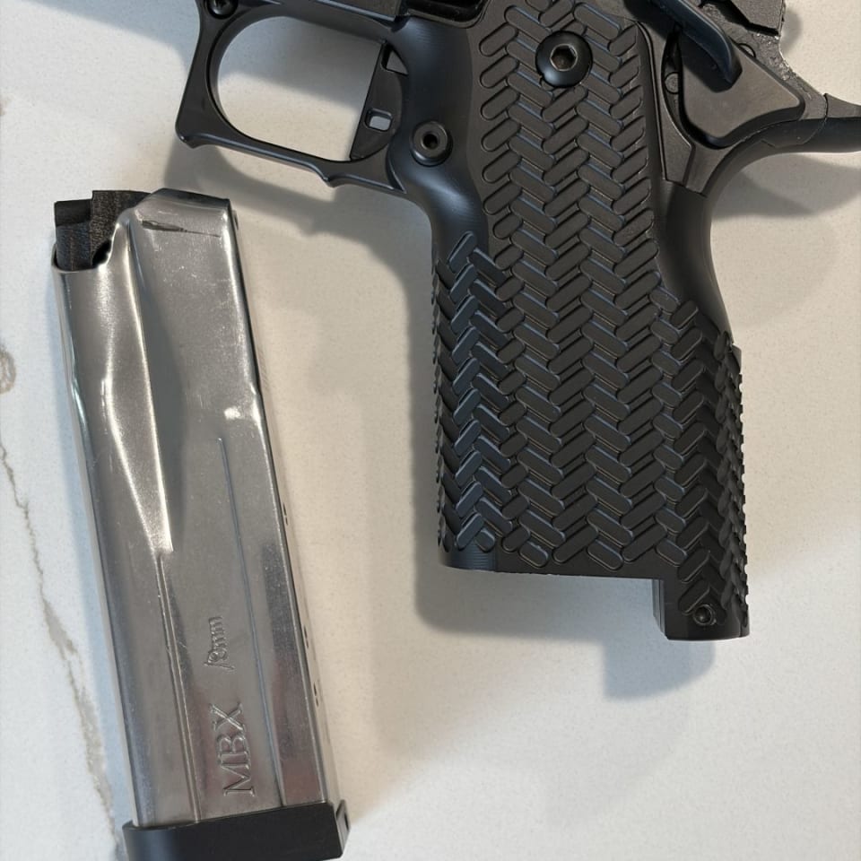 Image 1 - Cheely E2 Commander Grip 