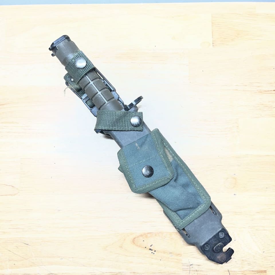 Image 2 - M9-ish Survivor Bayonet