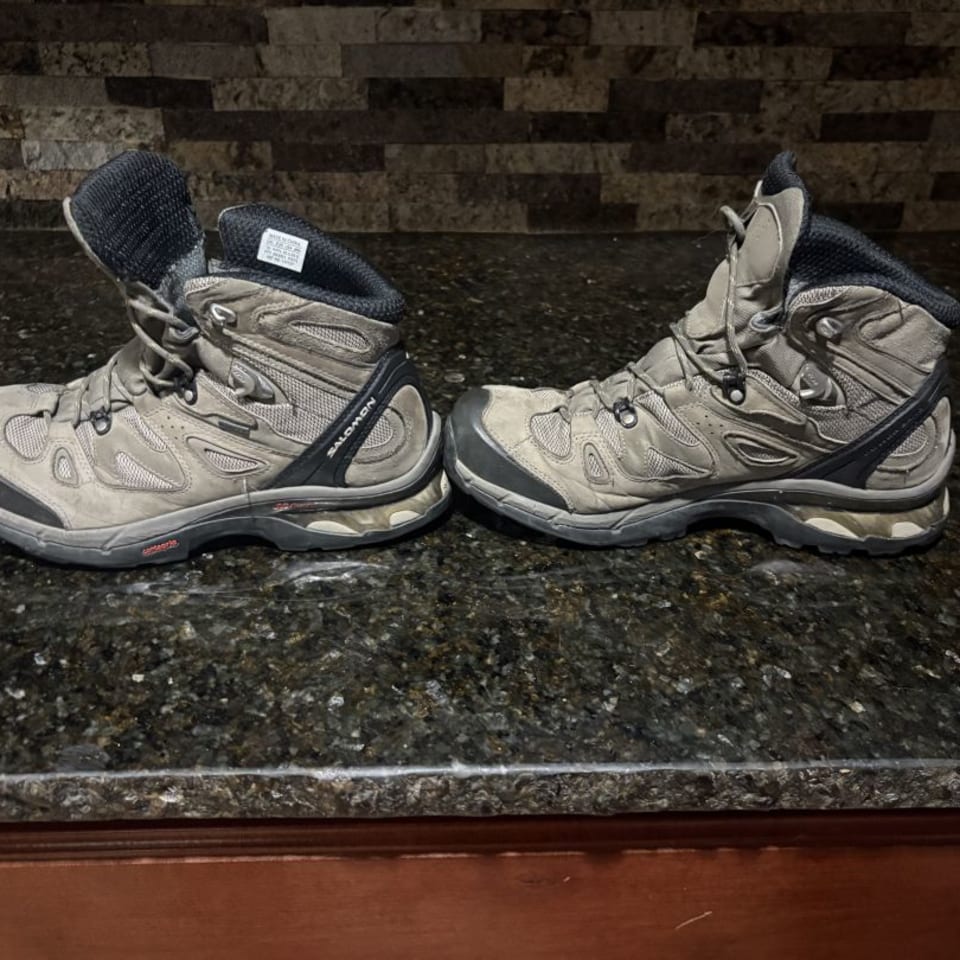 Image 2 - Salomon boots size 10.5