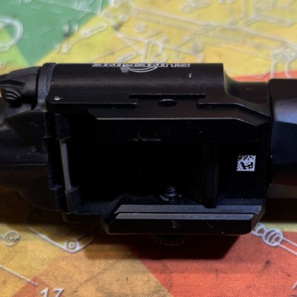 Image 4 - Surefire X400 Green