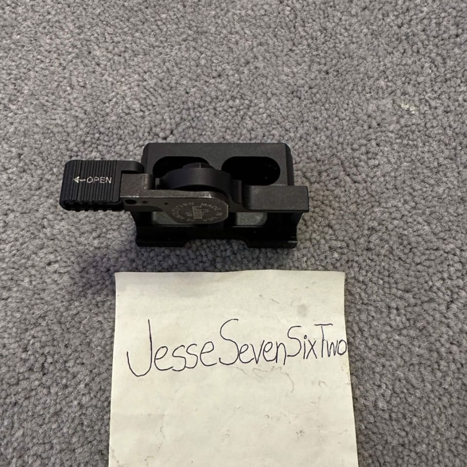 Image 3 - LaRue Tactical Micro T2 Mount