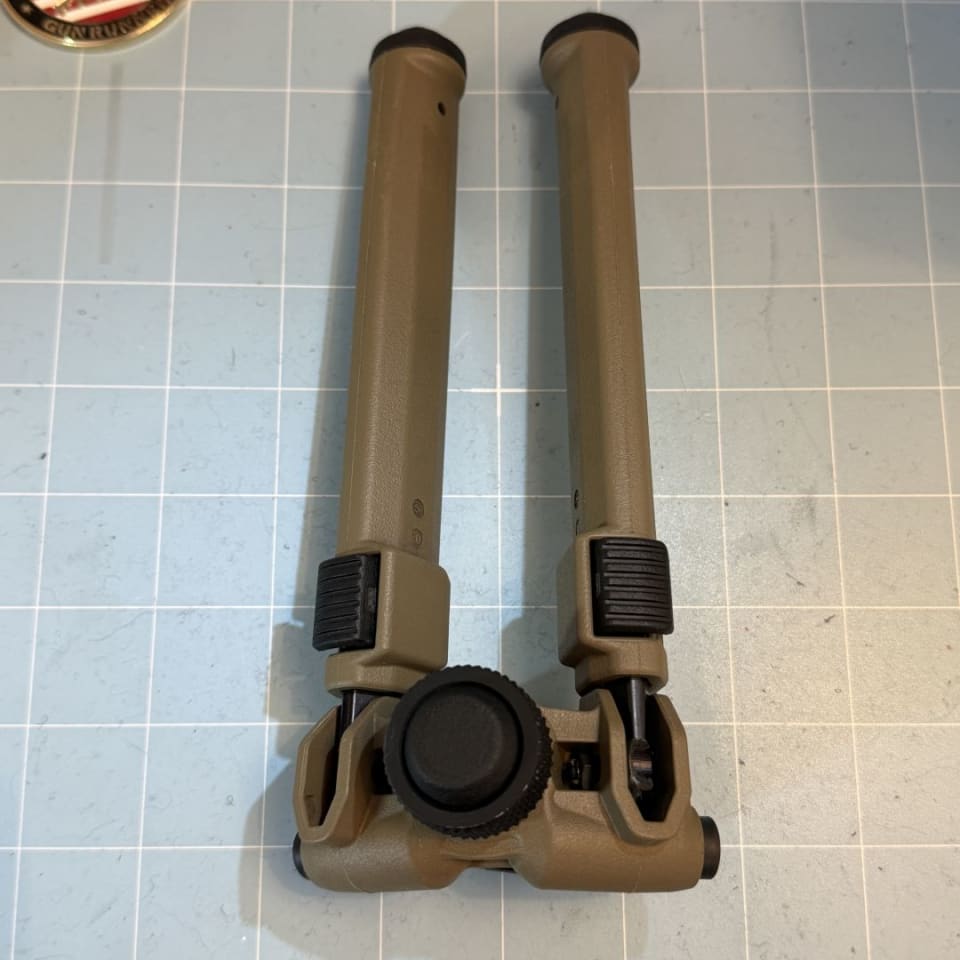 Image 2 - Magpul Pic Bi-Pod FDE
