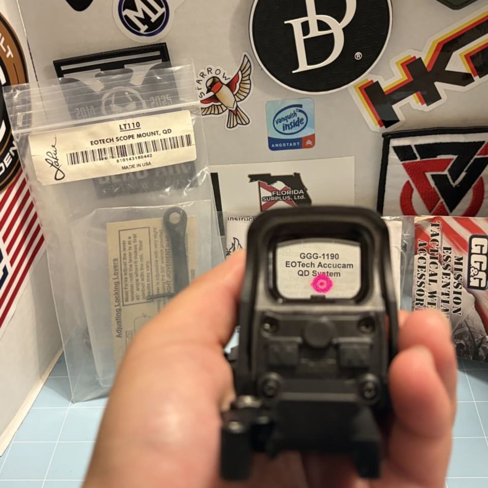 Image 4 - EOTech 512 package