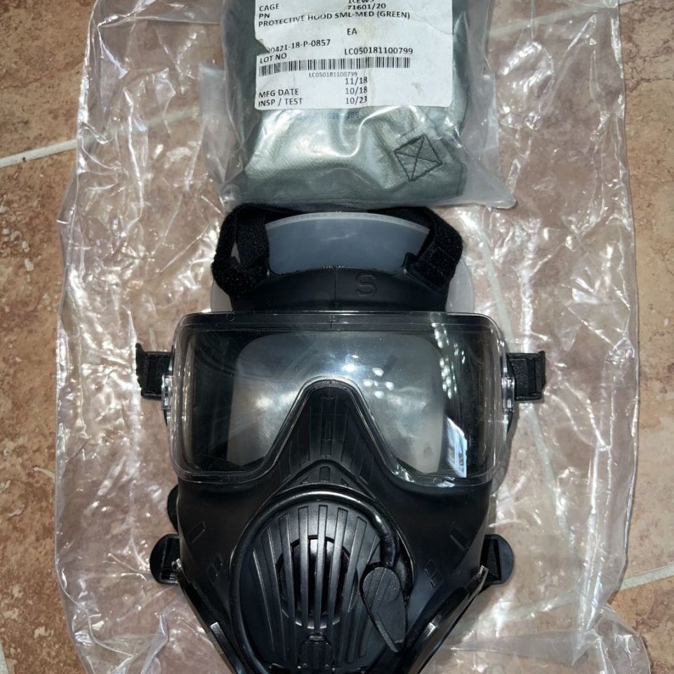 Image 1 - AVON M-50 CBRN Size Large 