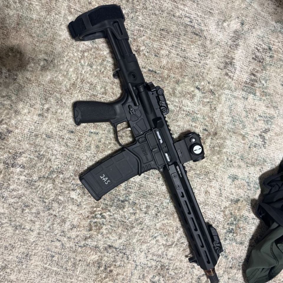 Image 2 - Saint Edge AR pistol