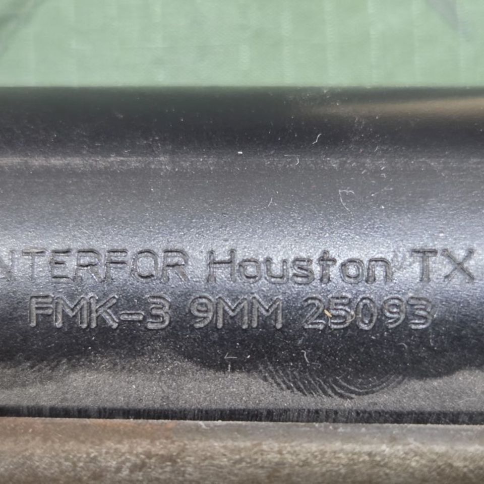 Image 4 - Argentine fmk 2 avaliable