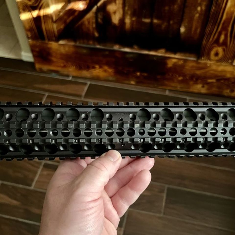 Image 3 - Surefire M72 Rail