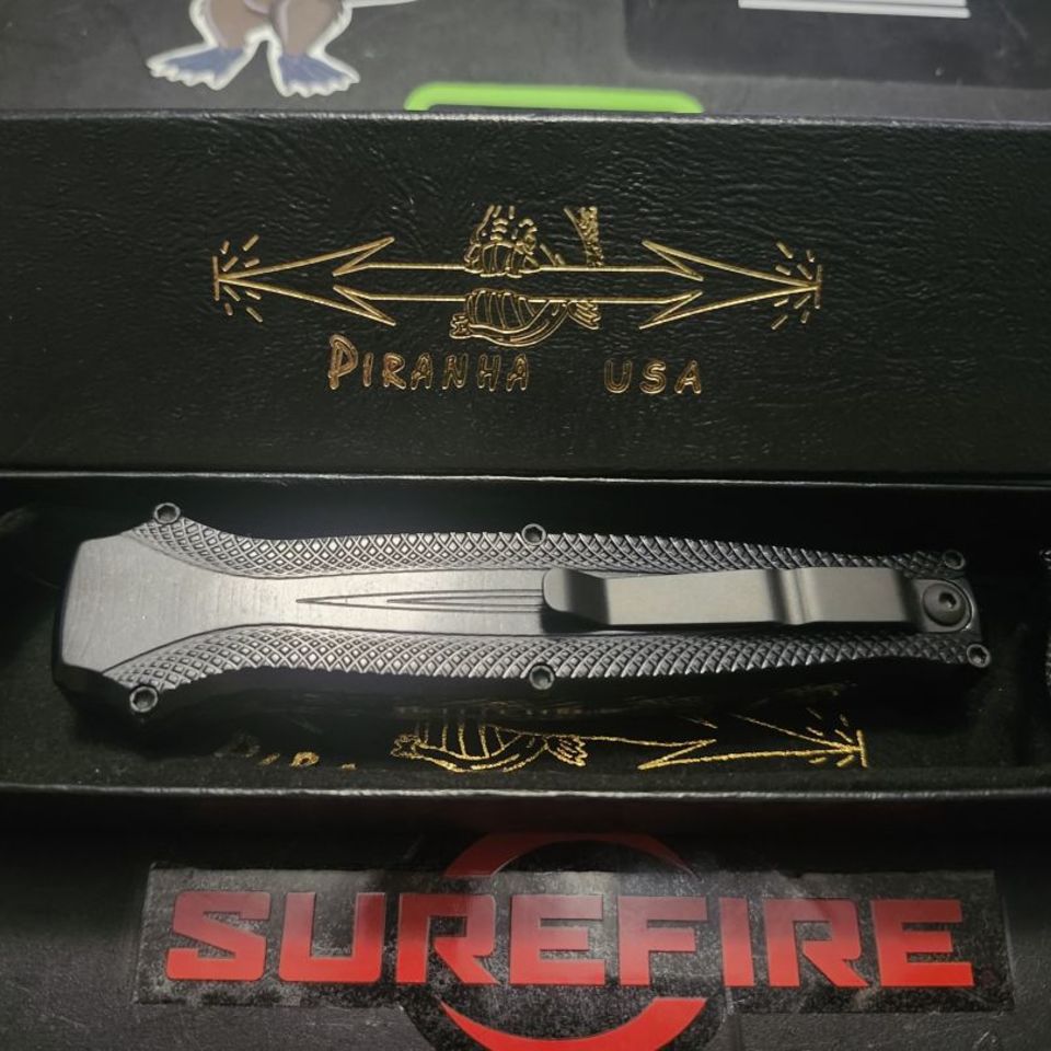 Image 1 - Piranha Rated-R  Auto Knife