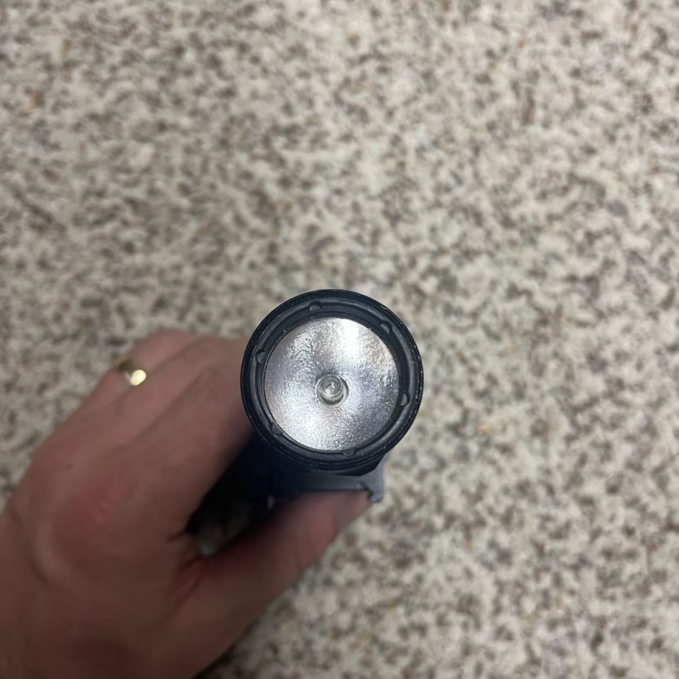 Image 3 - Vintage surefire 6p light