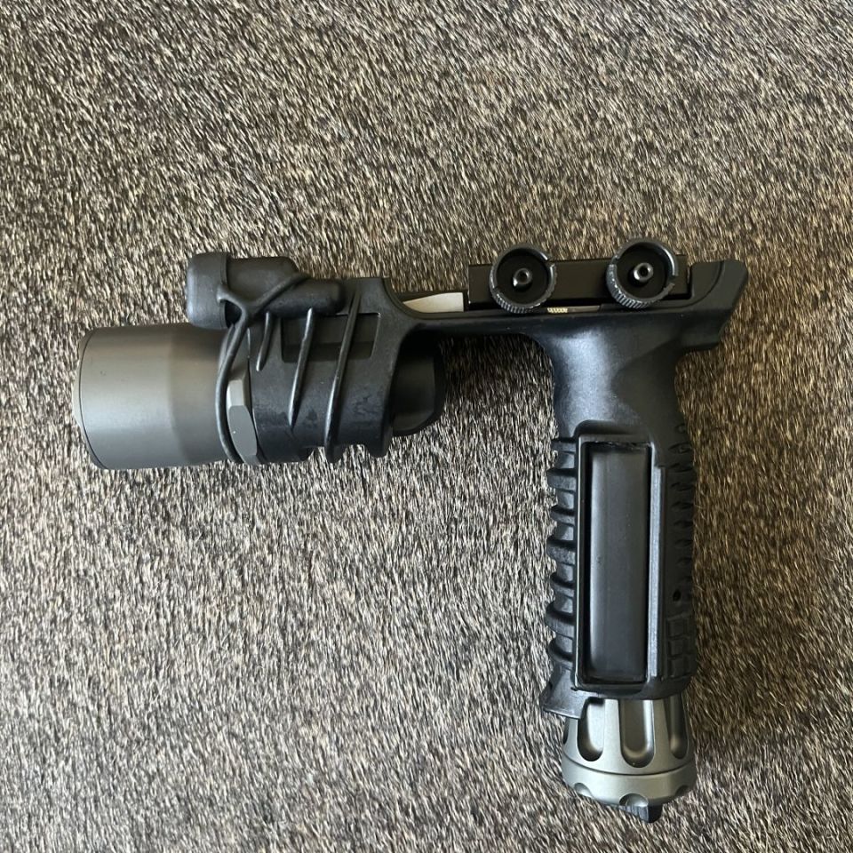 Image 2 - Surefire M900