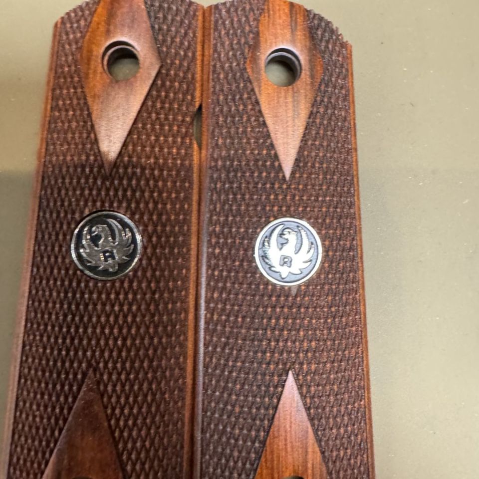 Image 3 - Ruger 1911 grips