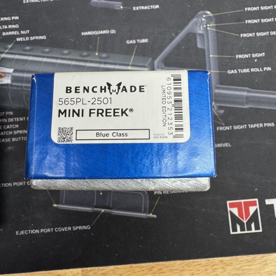 Image 3 - BENCHMADE MINI FREEK