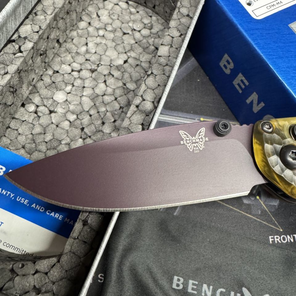 Image 2 - BENCHMADE MINI FREEK