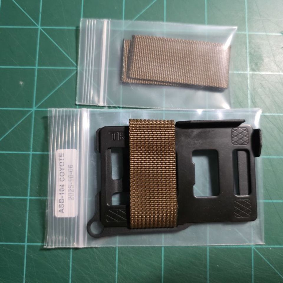 Image 2 - TRAYVAX Armored Summit Wallet