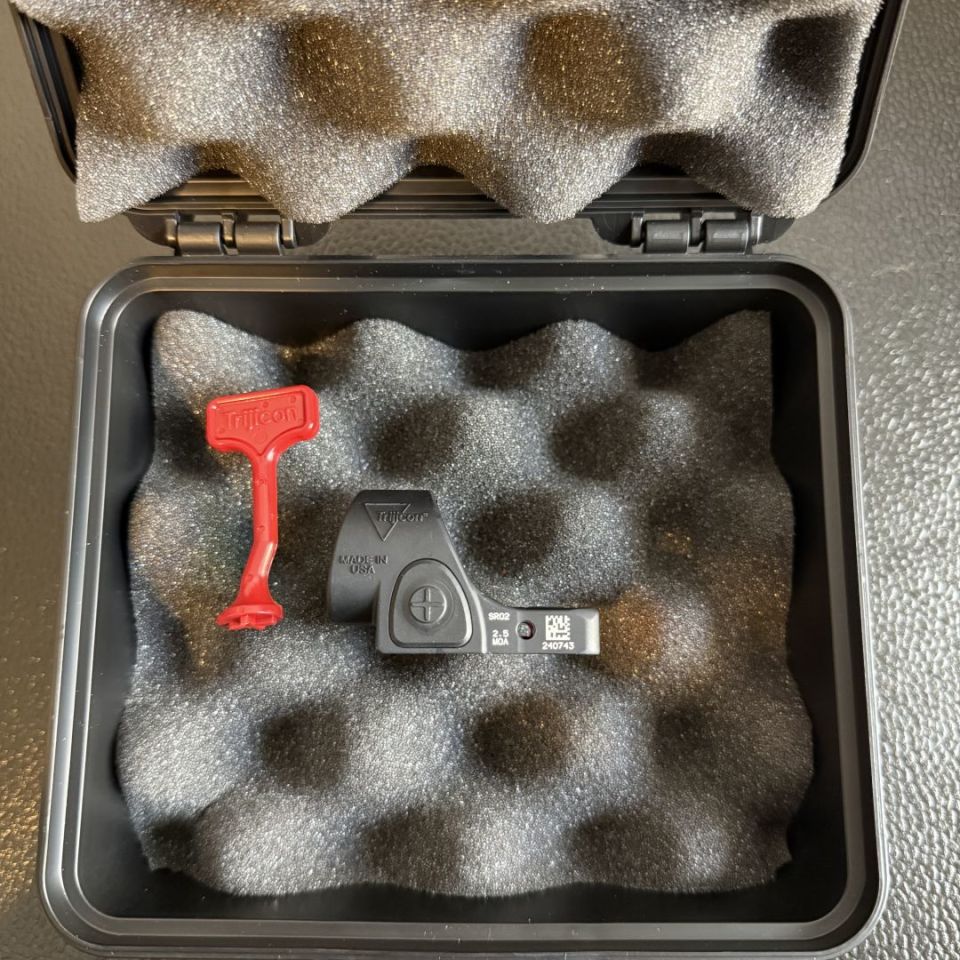 Image 2 - Trijicon SRO