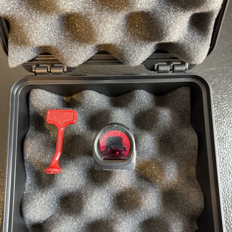 Image 5 - Trijicon SRO