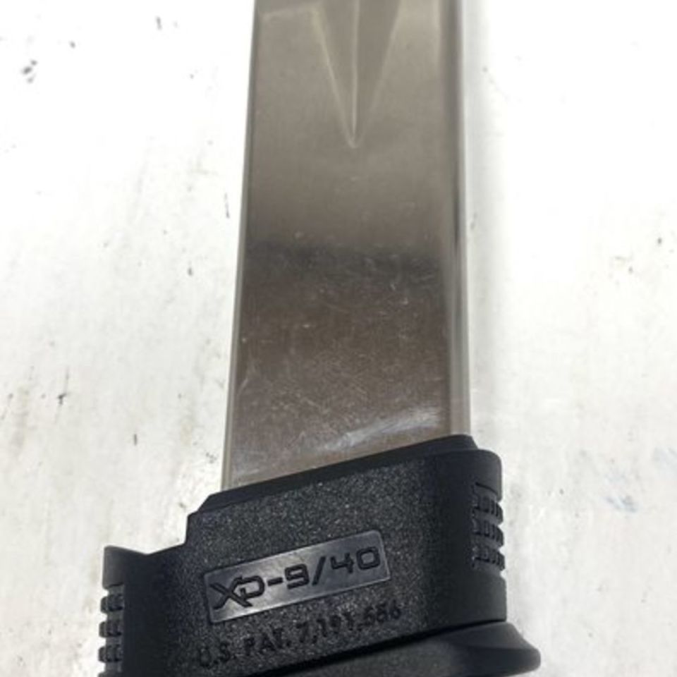 Image 1 - Various pistol mags