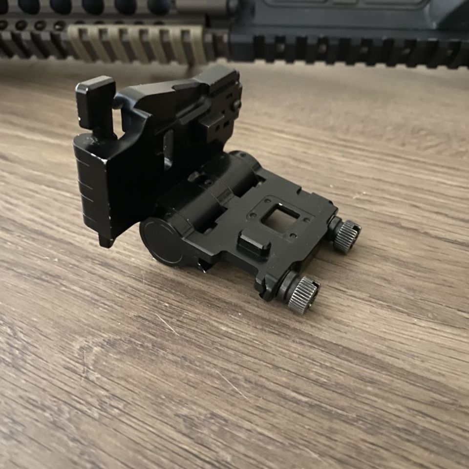 Image 3 - Wilcox flip to side mount. Obo.