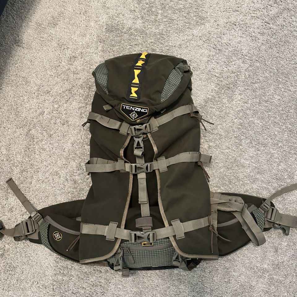 Image 1 - Tenzing CF13