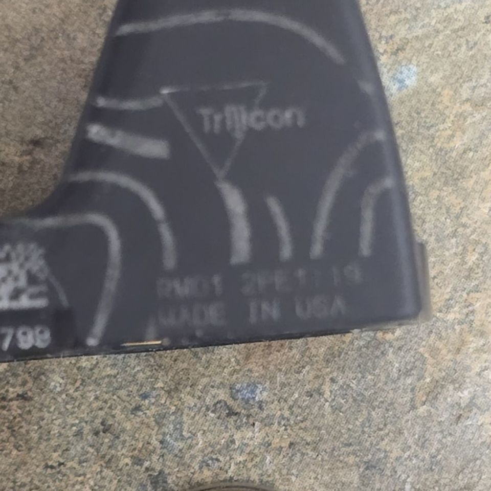 Image 2 - Trijicon RMR RM01