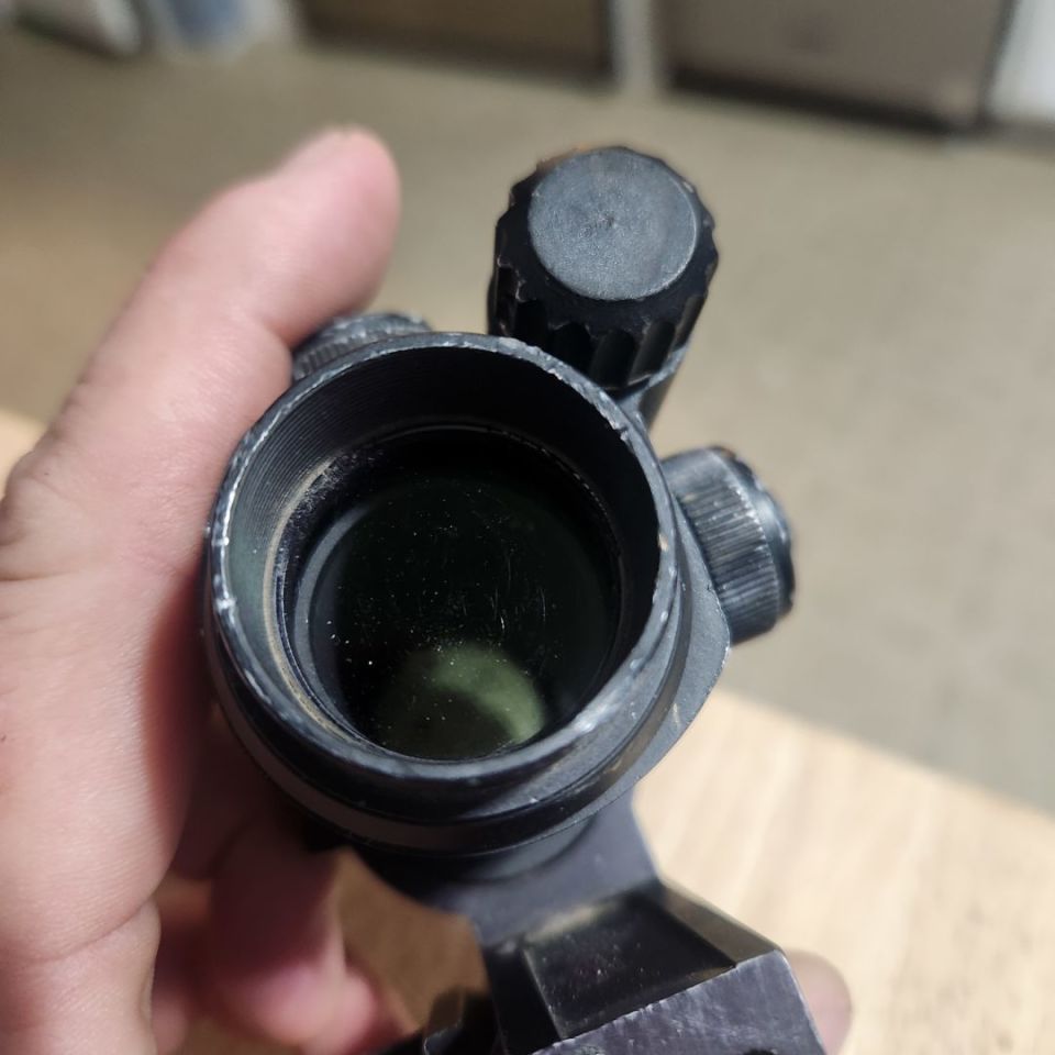 Image 4 - Aimpoint Comp M2