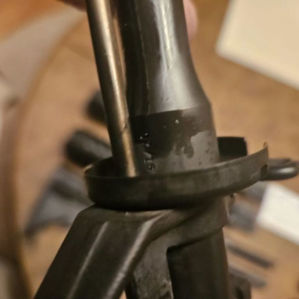 Image 3 - Colt 16" M4 profile barrel