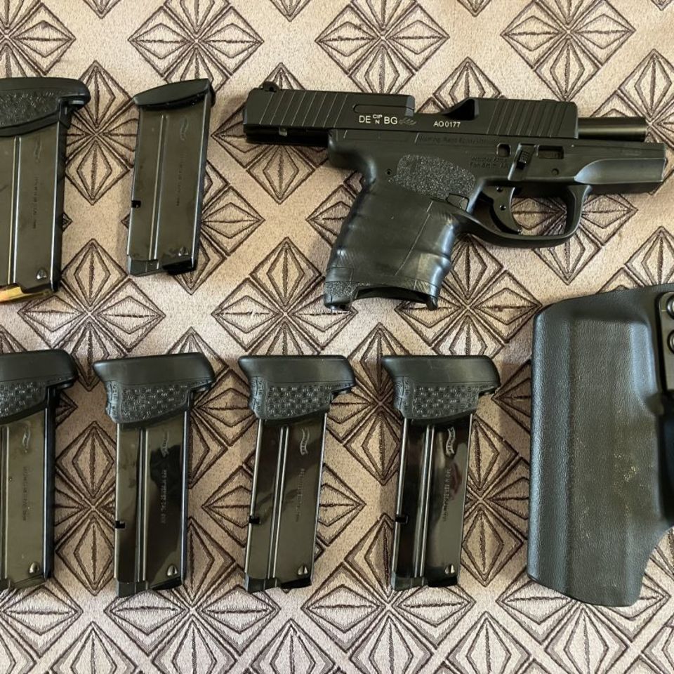 Image 3 - PPS M2 LE + extra mags (PRICE DROP)