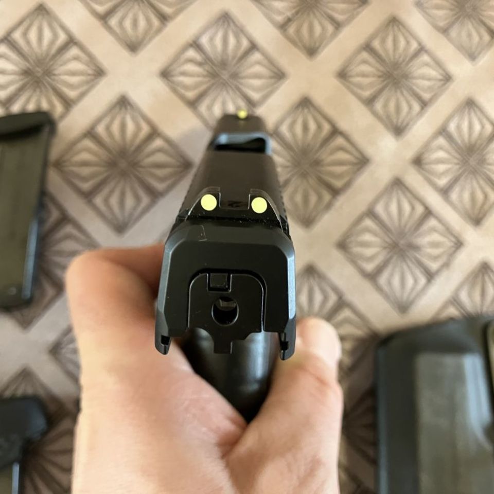 Image 2 - PPS M2 LE + extra mags (PRICE DROP)