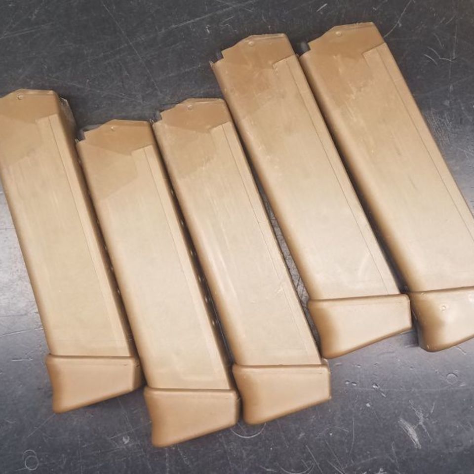 Image 3 - CAG Glock G22 40 cal FDE mags.