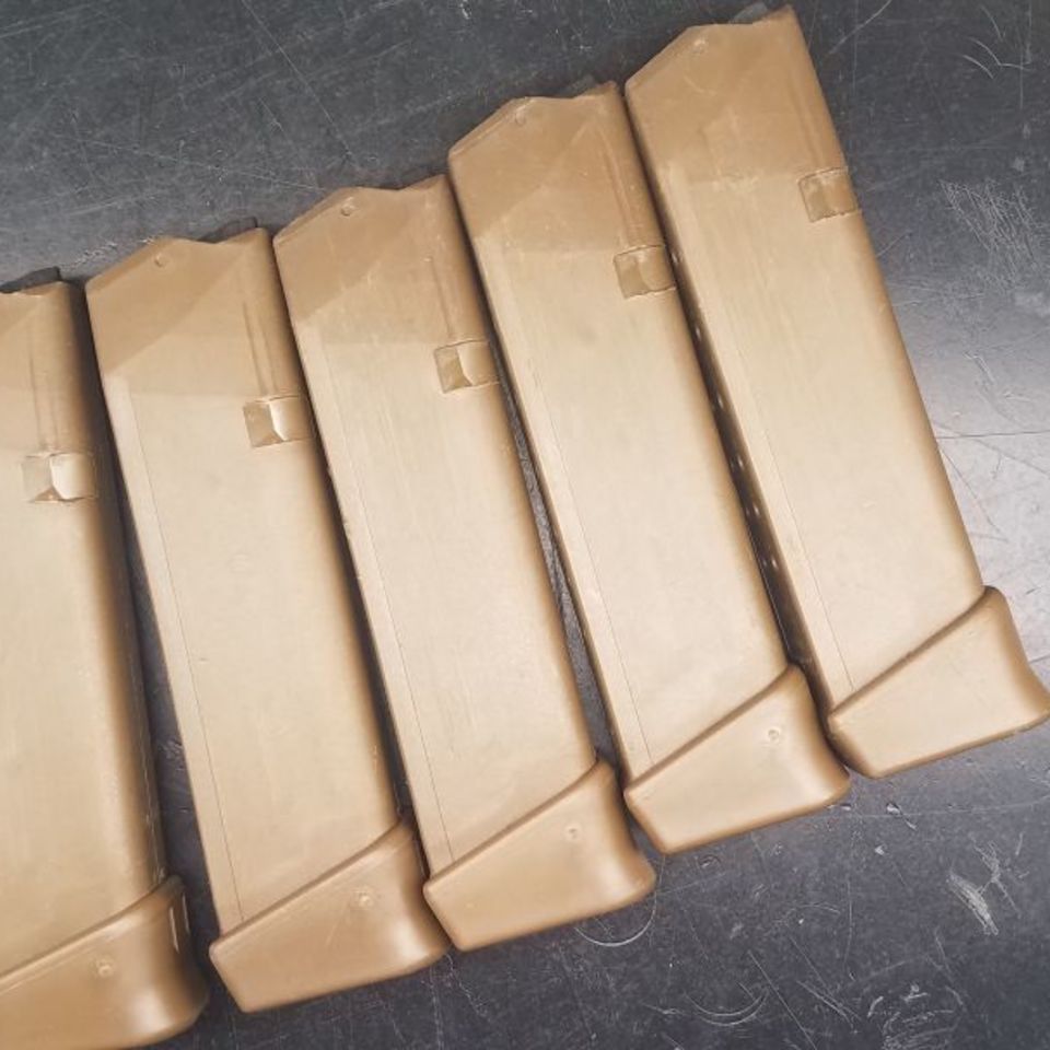 Image 2 - CAG Glock G22 40 cal FDE mags.