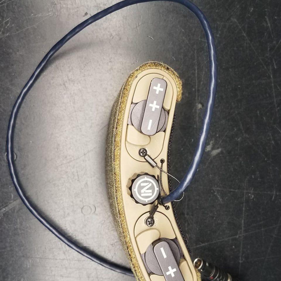 Image 2 - AB/NV inc RNVG Battery pack