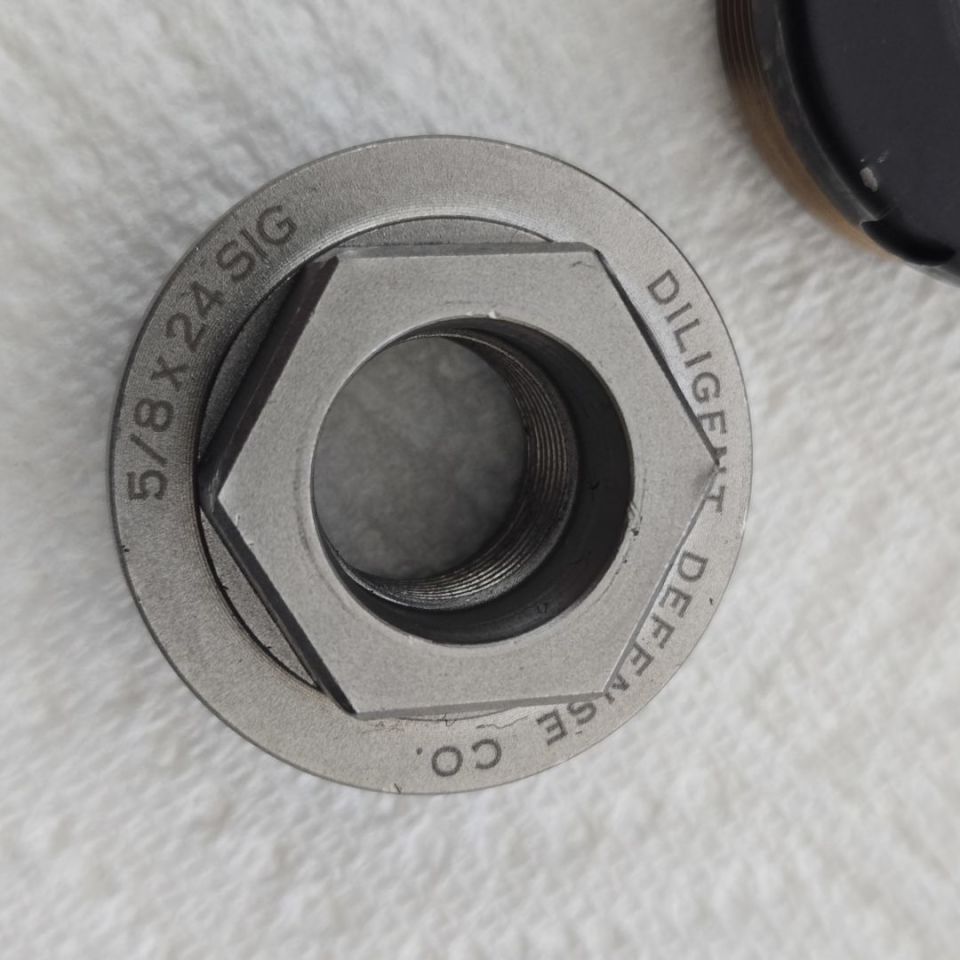 Image 2 - Thread adapters/mini comp