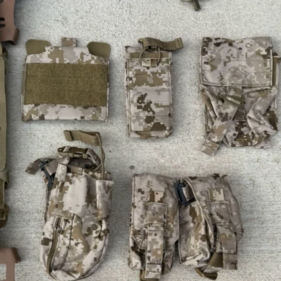 Image 1 - Rare first spear aor1 pouches