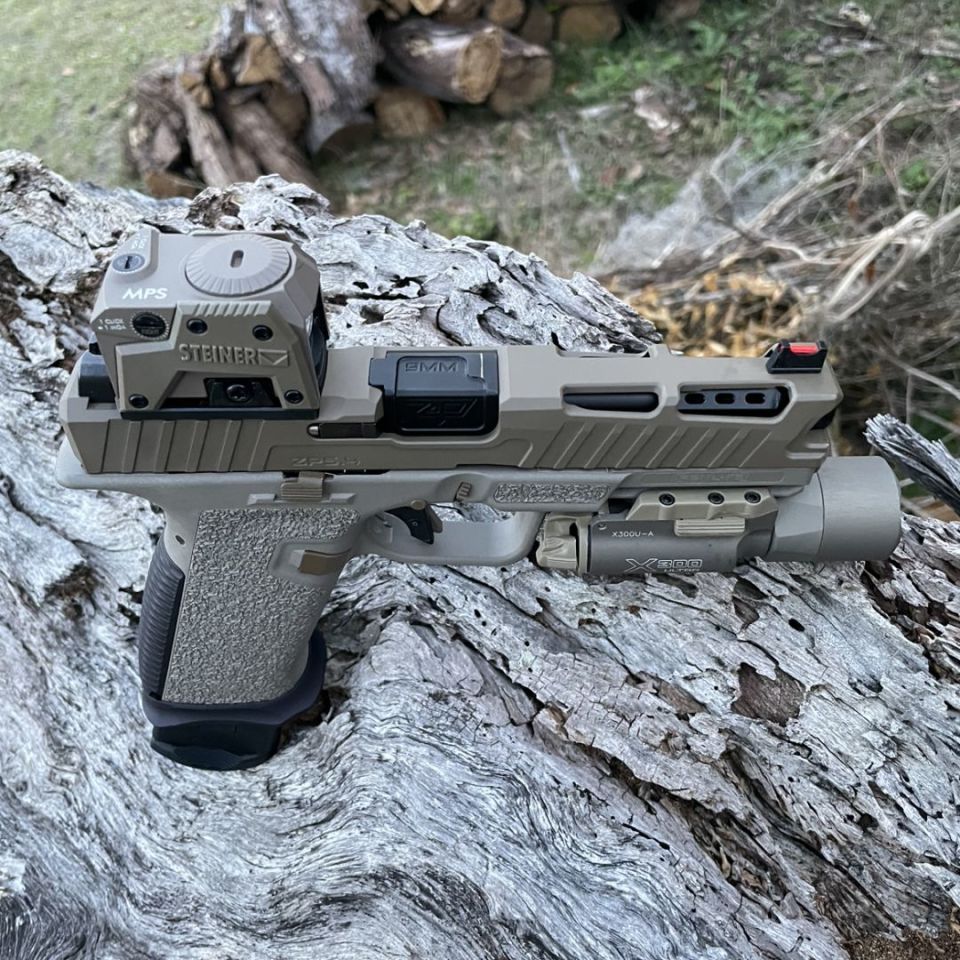 Image 4 - SOLD Custom Glock 17 NEW 