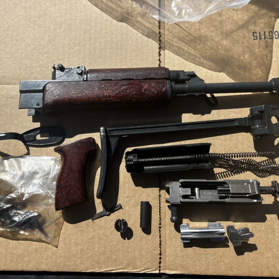 Image 2 - Czech VZ58 Folders parts kit