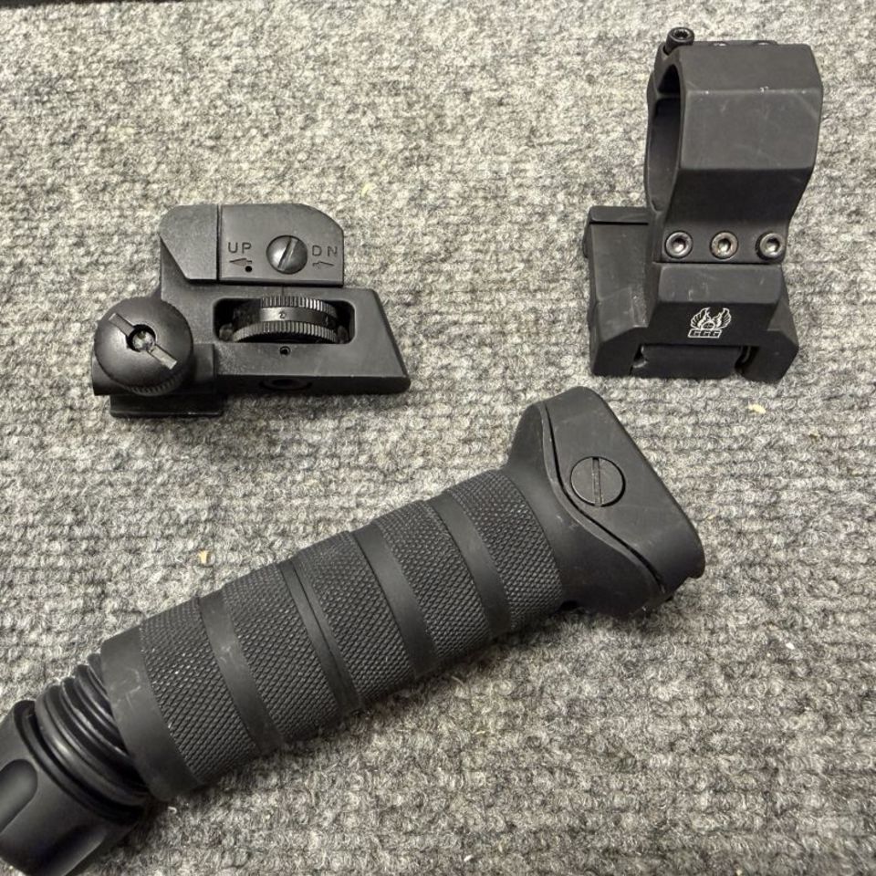 Image 1 - Troy grip, GG&G, rear peep 