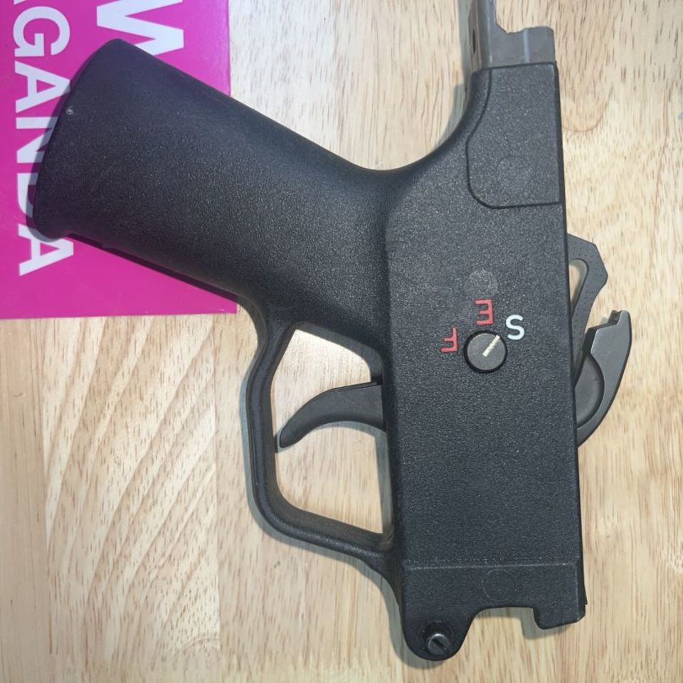 Image 2 - MP5 trigger pack and housing 