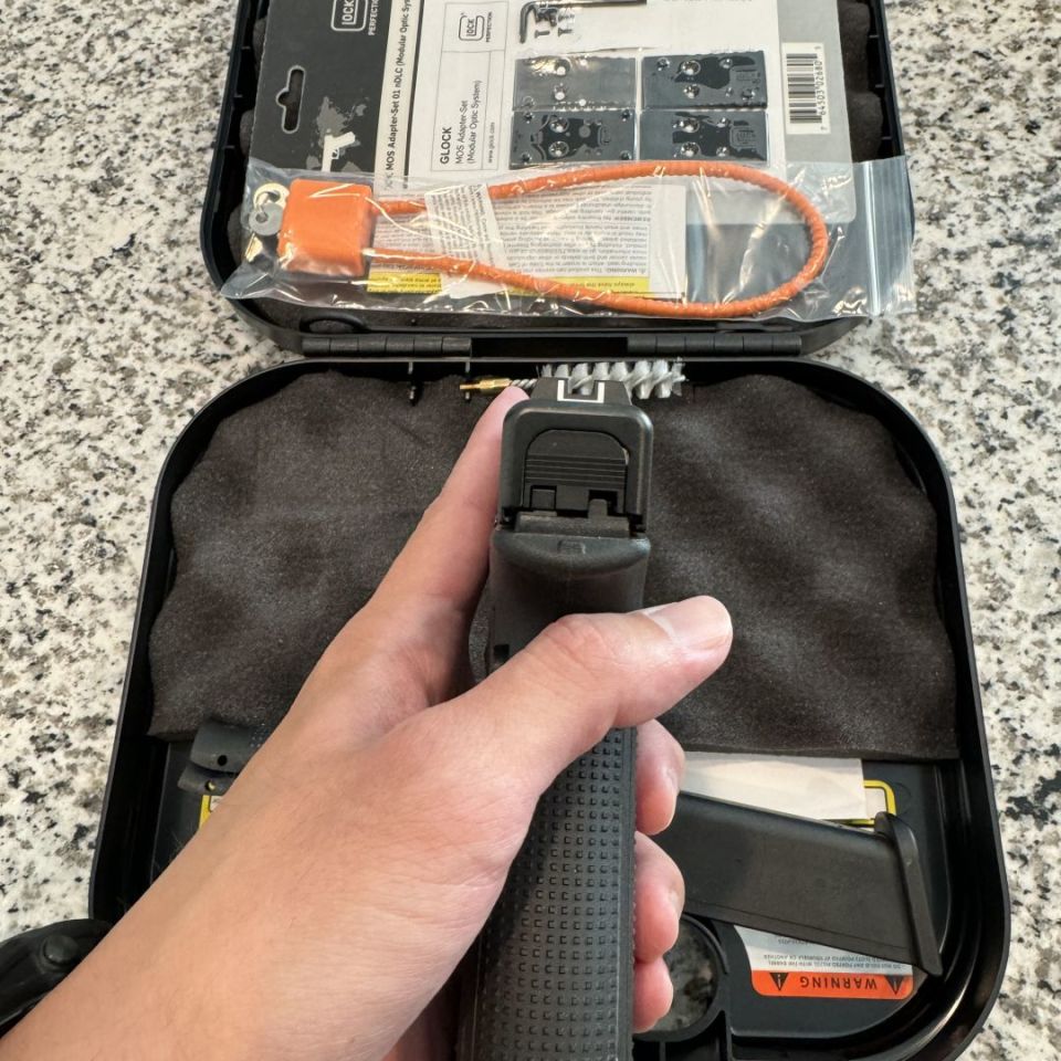 Image 4 - Glock 17 Gen 5 MOS 