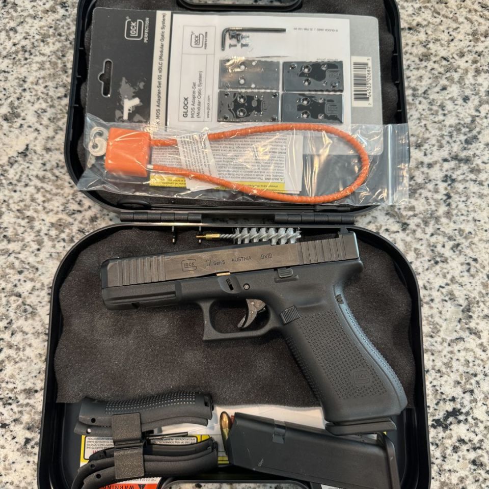 Image 1 - Glock 17 Gen 5 MOS 