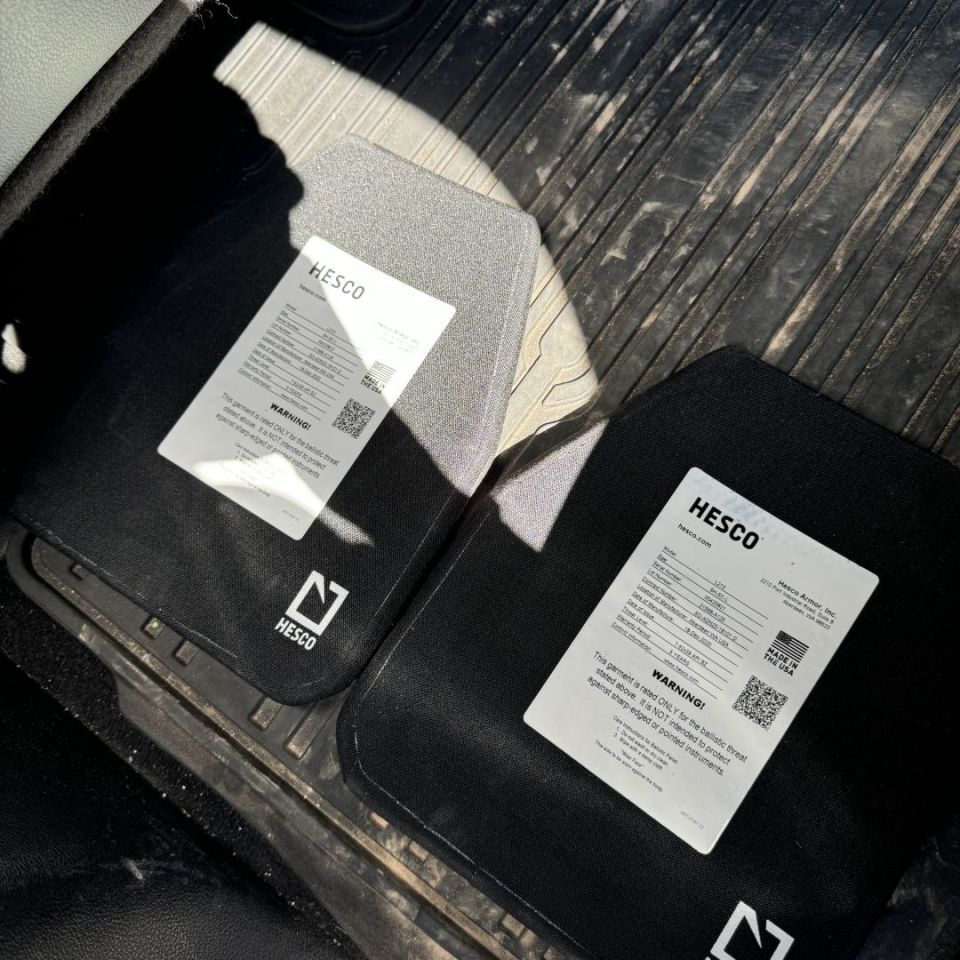 Image 3 - Hesco L210s