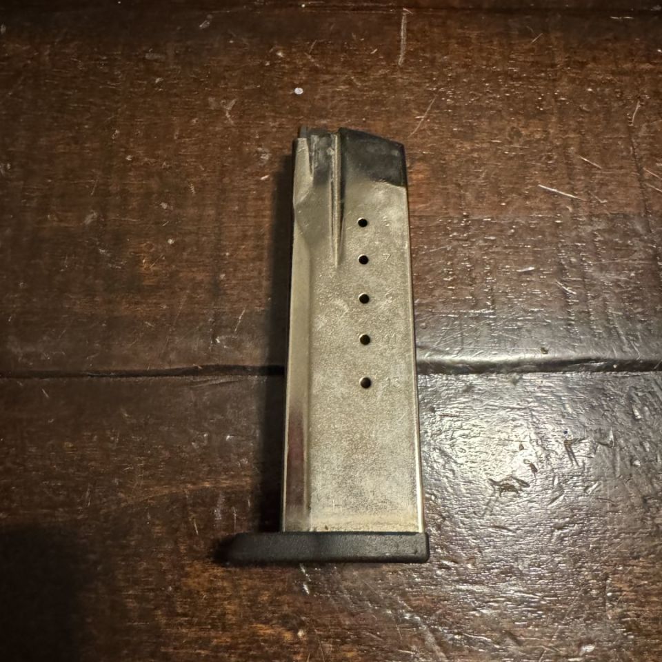 Image 3 - *PRICE DROP* S&W SD40 VE 14 rd mag .40 cal