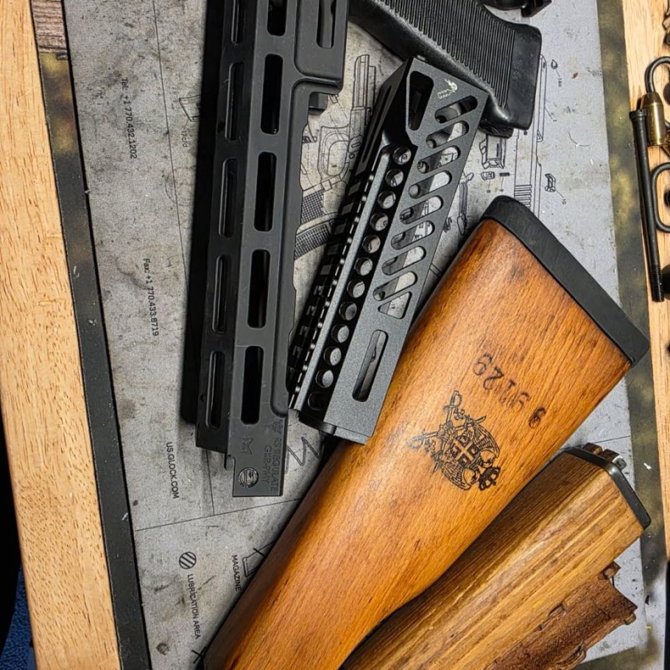 Image 1 - Yugo Serbian Zastava Parts 