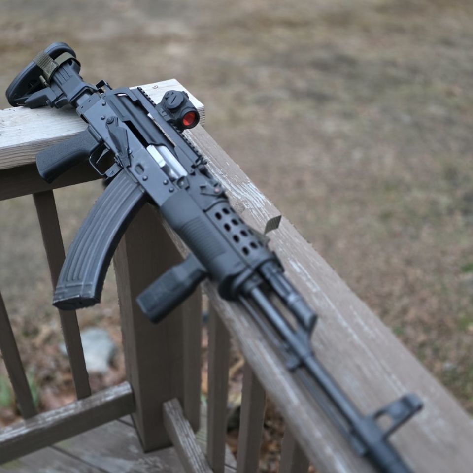 Image 3 - Beryl hanguard