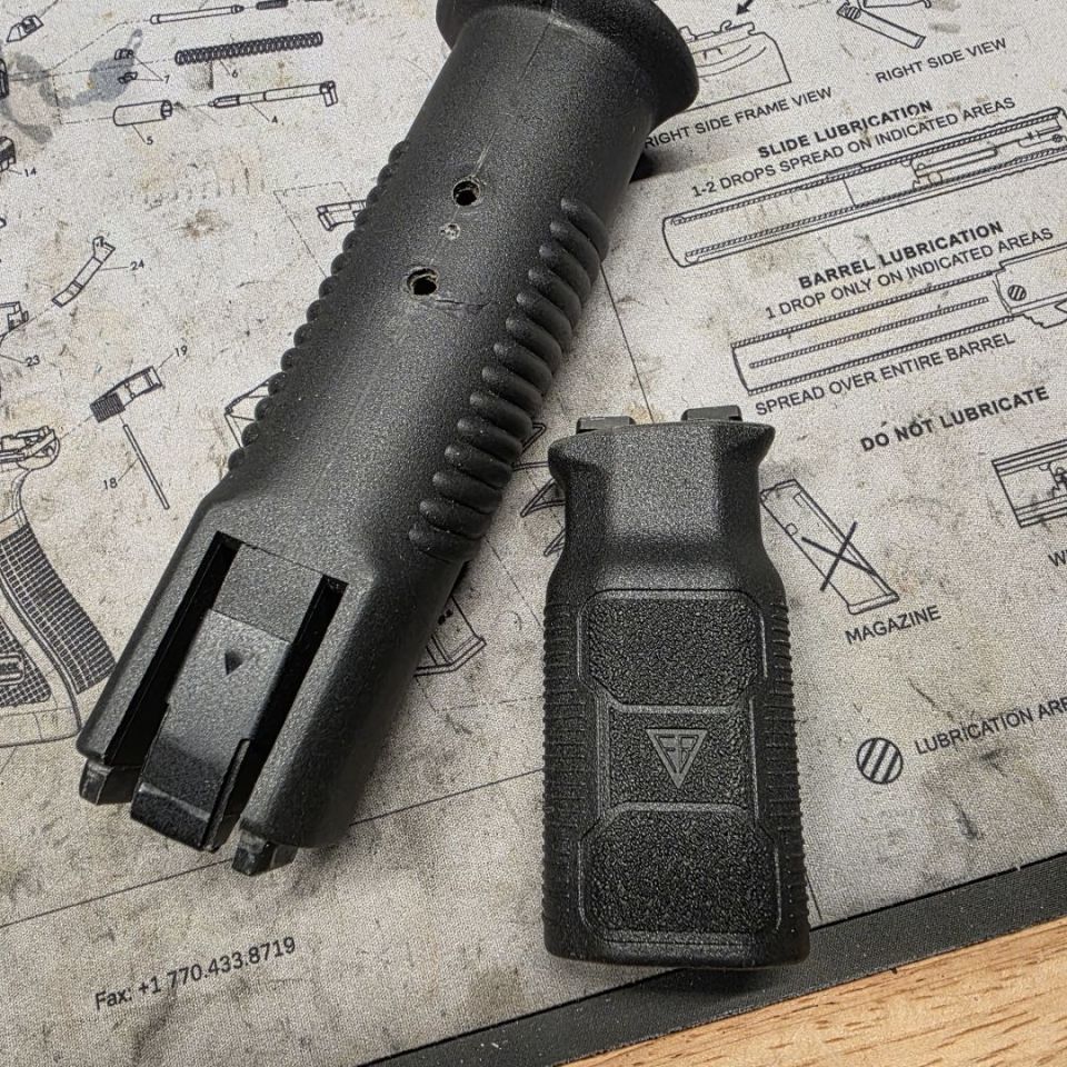 Image 2 - Beryl hanguard