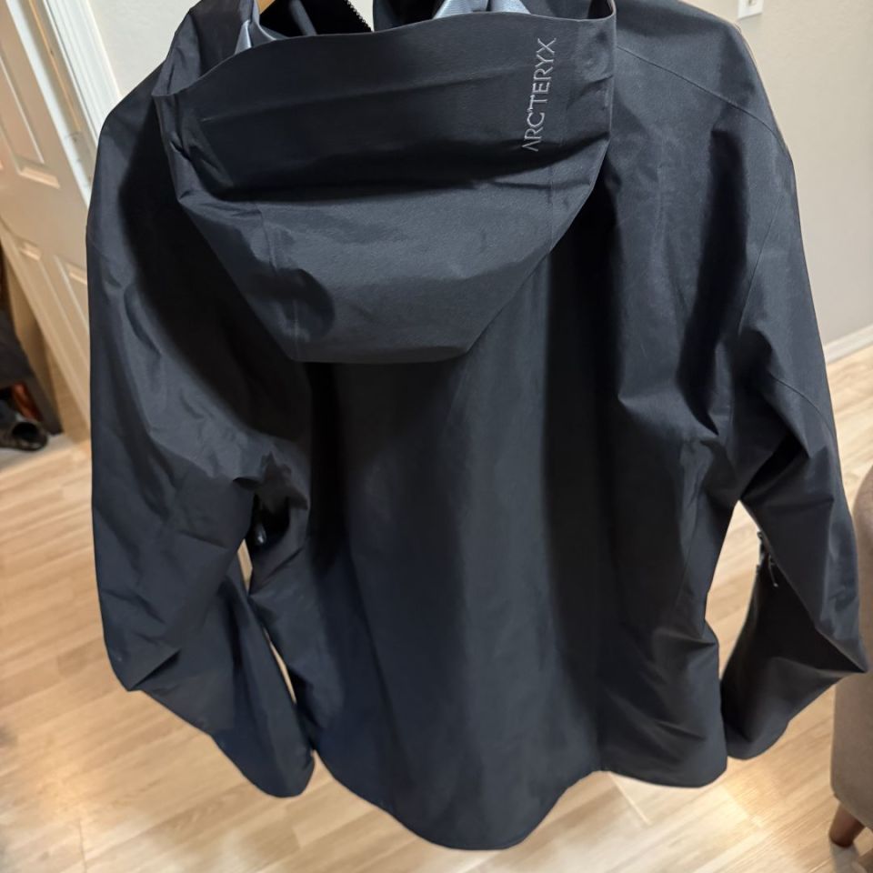 Image 2 - Arcteryx Beta SL - Large 