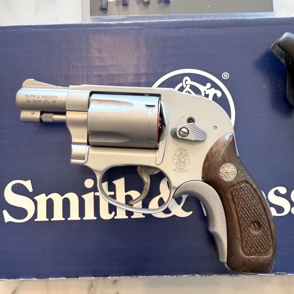 Image 2 - S&W 638-3 Jframe