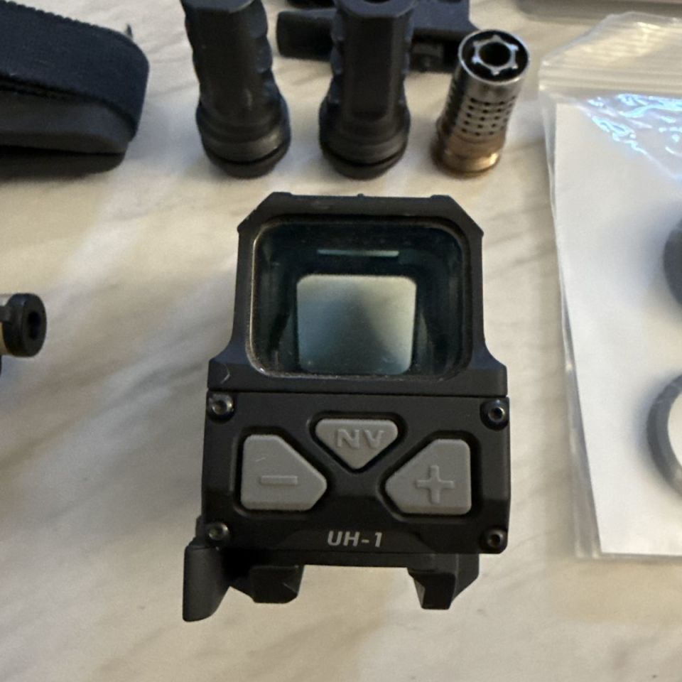 Image 4 - Misc parts