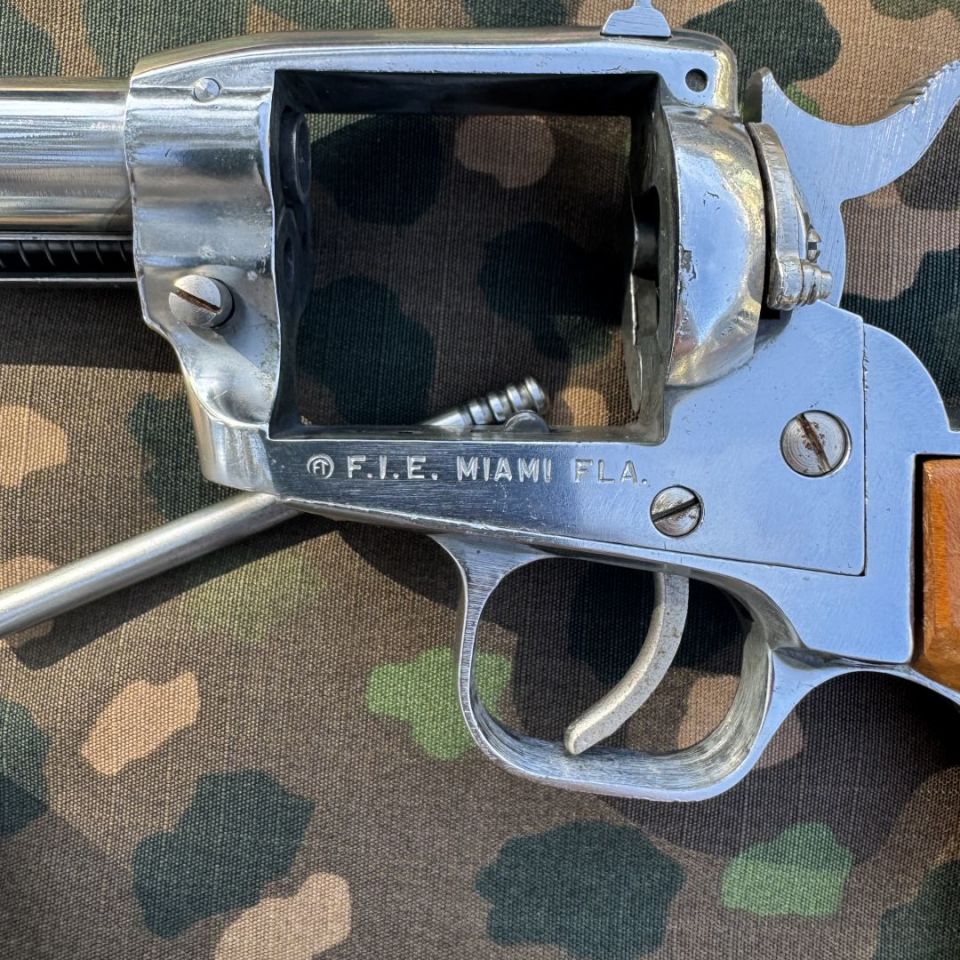 Image 2 - 22lr revolver 